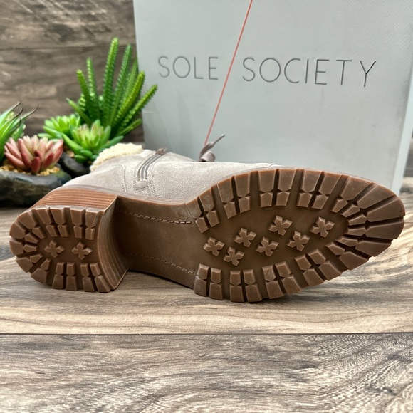 NIB Sole Society Jacenia Lace Up Combat Bootie Suede Faux Fur - Picture 8 of 13